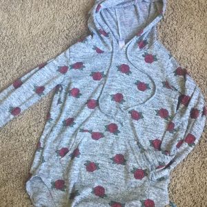 Grey sweater with red roses